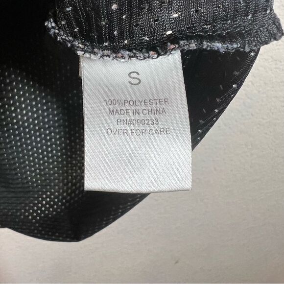 On The Byas Black Floral Mesh '00' Short Sleeves Top Men’s small - Picture 5 of 6